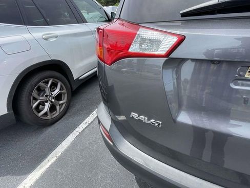 Used 2015 Toyota RAV4 Limited w/ Technology Package AWD/4WD image 9