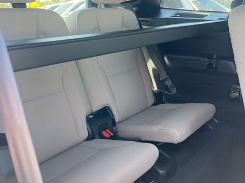 New 2026 Volvo XC90 B6 Plus w/ Protection Package AWD/4WD image 31