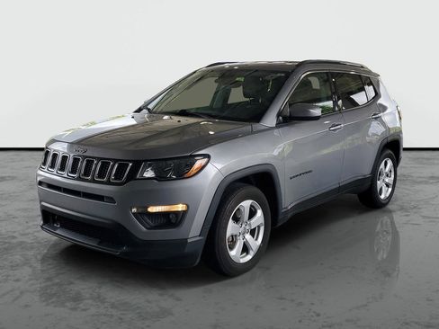 Used 2021 Jeep Compass Latitude w/ Driver Assistance Group image 4