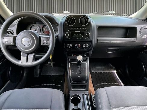 Used 2014 Jeep Patriot Sport w/ Power Value Group image 16
