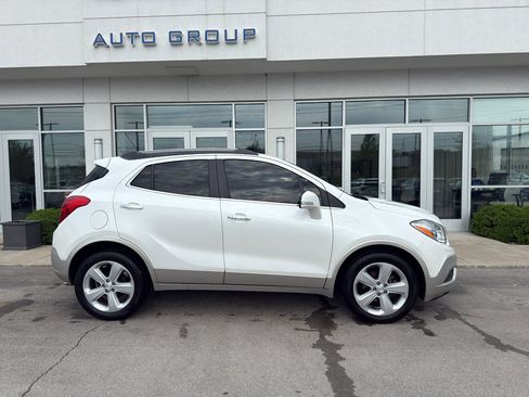 Used 2015 Buick Encore FWD image 2