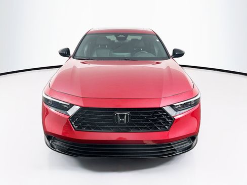 Used 2024 Honda Accord Sport image 2