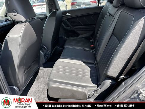 Certified 2023 Volkswagen Tiguan SE FWD image 12