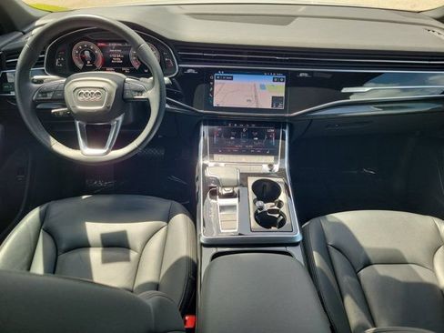 Used 2023 Audi Q7 2.0T Premium w/ Convenience Package AWD/4WD image 2