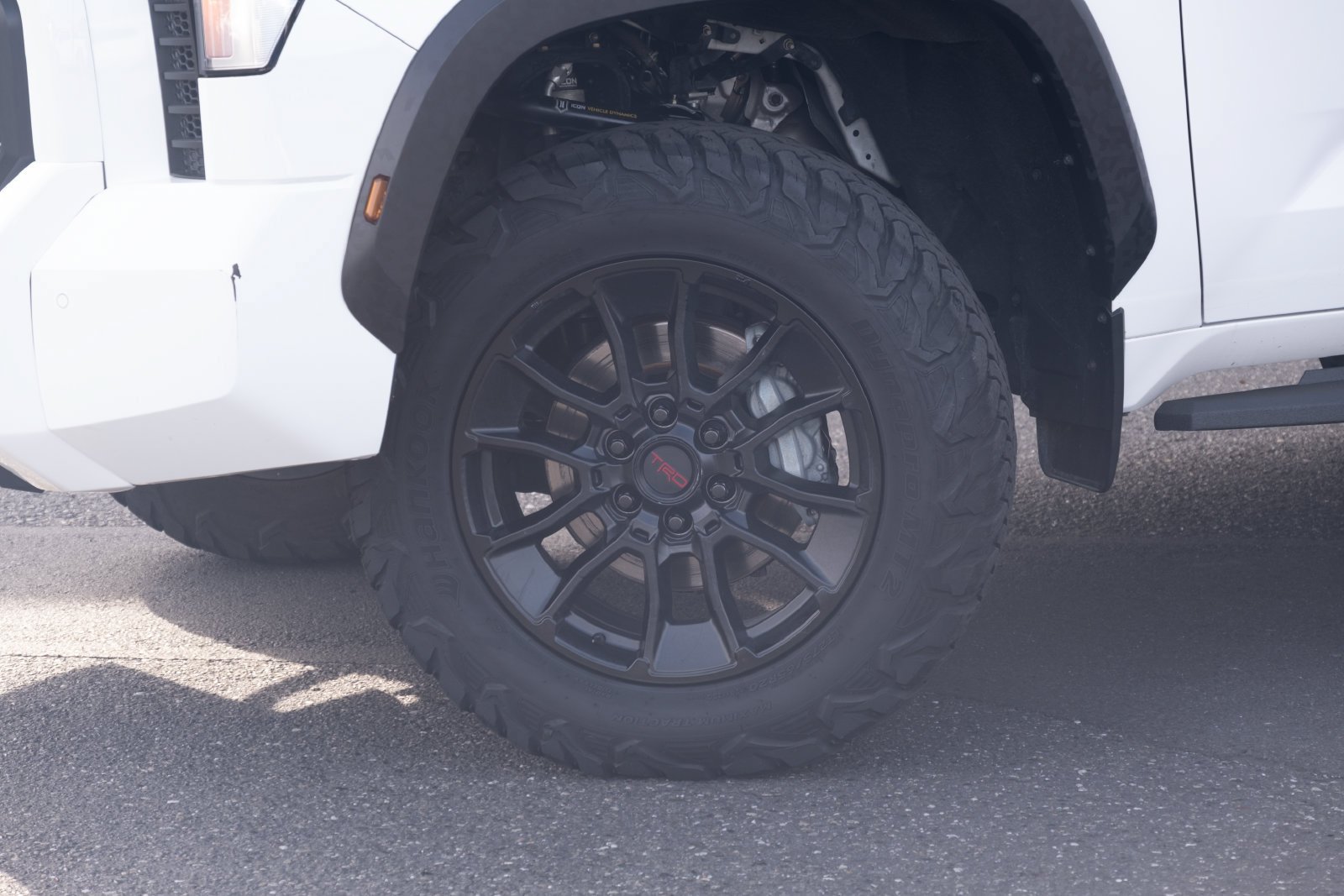 Used 2022 Toyota Tundra Limited w/ TRD Off-Road Package AWD/4WD image 22