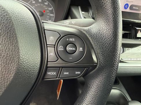 Used 2024 Toyota Corolla LE FWD image 17