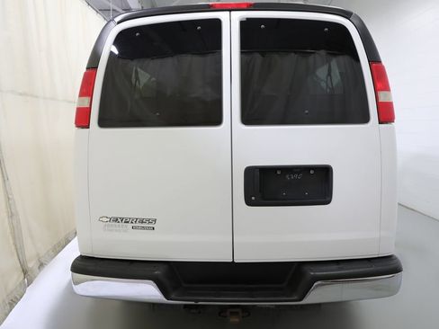 Used 2015 Chevrolet Express 3500 LS RWD image 15