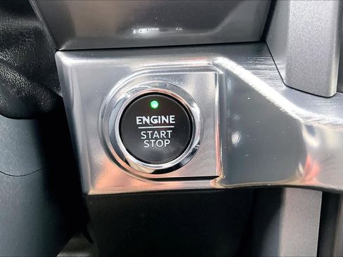 Used 2021 Ford F150 Lariat image 35