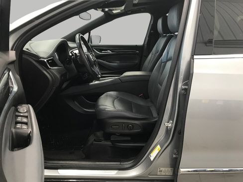 Certified 2023 Buick Enclave Essence w/ Experience Buick Package image 8