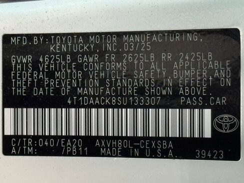 Used 2025 Toyota Camry SE FWD image 17