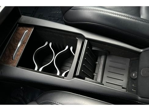 Used 2018 Tesla Model S 75D image 30