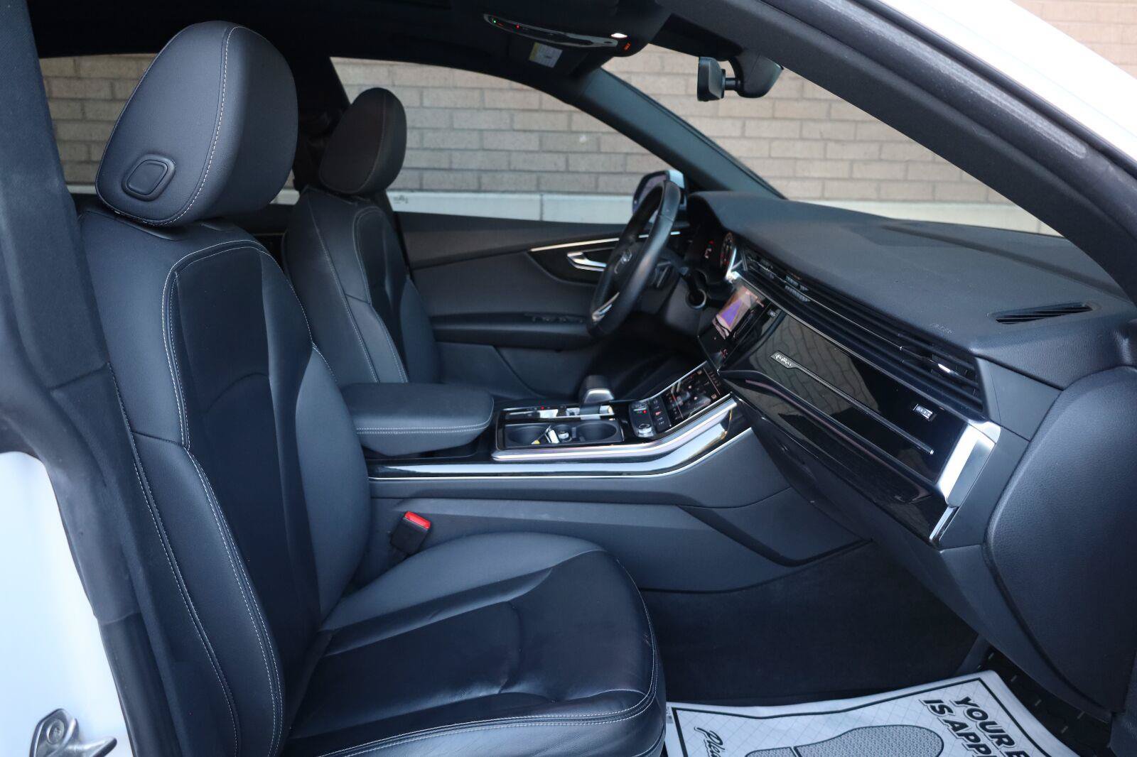 Used 2019 Audi Q8 Premium w/ Convenience Package AWD/4WD image 29