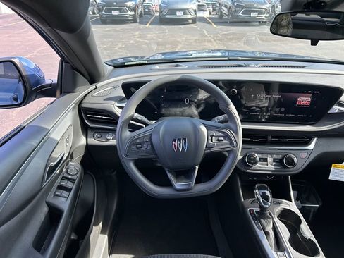 New 2026 Buick Envista Preferred FWD image 29