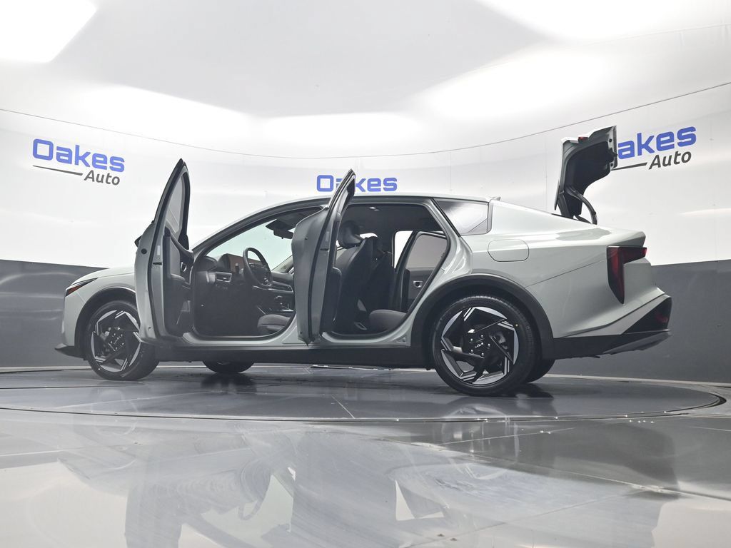 Certified 2025 Kia K4 EX FWD image 58