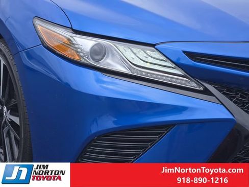 Used 2019 Toyota Camry XSE FWD image 10