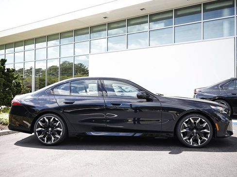 New 2027 BMW 530i w/ M Sport Package RWD image 3