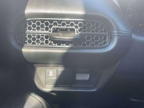 Certified 2024 Honda HR-V LX image 18