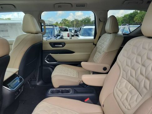 New 2026 Nissan Armada Platinum Reserve AWD/4WD image 12