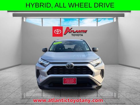 Certified 2025 Toyota RAV4 LE AWD/4WD image 2