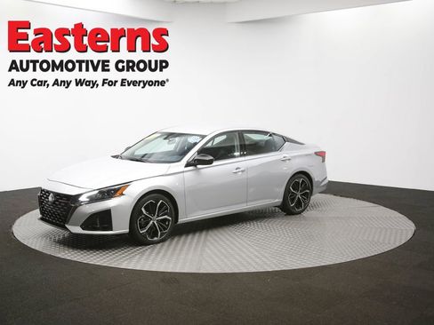 Used 2024 Nissan Altima 2.5 SR image 55