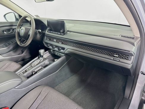 Certified 2023 Honda Accord EX image 26