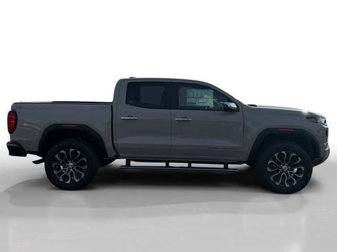 New 2026 GMC Canyon Denali image 6
