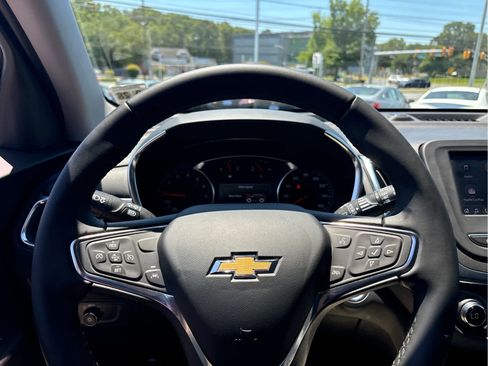 Certified 2024 Chevrolet Equinox LT w/ LPO, Floor Liner Package FWD image 10