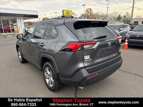 Used 2022 Toyota RAV4 XLE image 6
