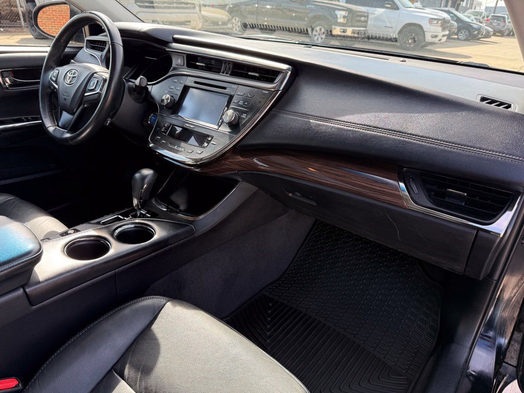 Used 2015 Toyota Avalon XLE Touring FWD image 28