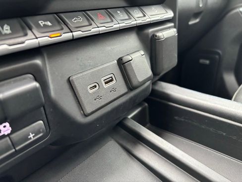 Used 2020 GMC Sierra 2500 AT4 w/ AT4 Premium Package AWD/4WD image 26