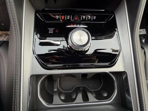 New 2026 Jeep Grand Wagoneer 4WD image 22