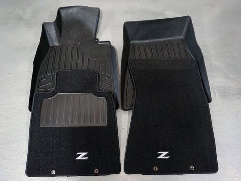 Used 2010 Nissan 370Z Touring image 68