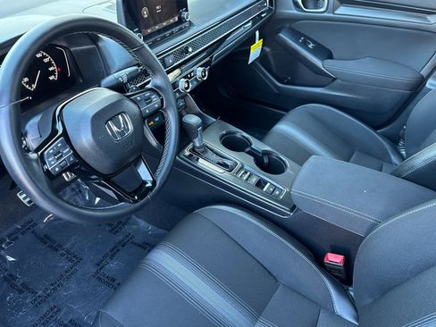 Used 2025 Honda Civic Sport image 9