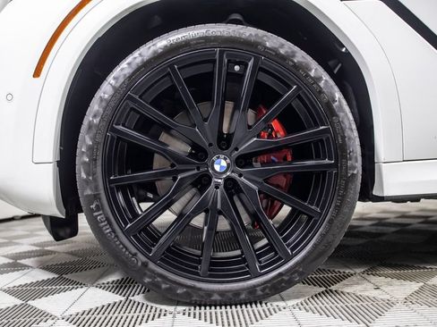 Used 2024 BMW X6 xDrive40i w/ Premium Package AWD/4WD image 11
