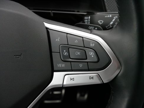 Certified 2025 Volkswagen Atlas Cross Sport SEL R-Line image 25