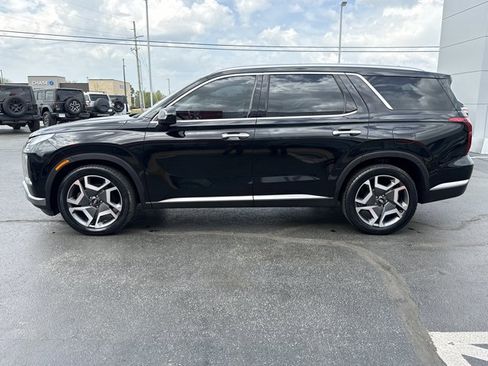 Used 2024 Hyundai Palisade Limited FWD image 13