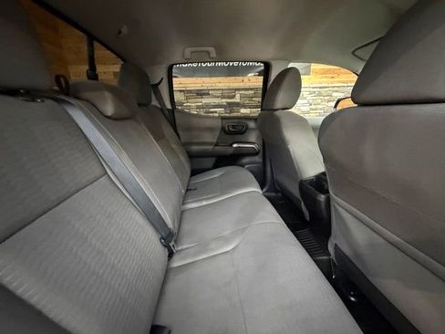Used 2016 Toyota Tacoma SR5 w/ SR5 Appearance Package (SN) AWD/4WD image 29