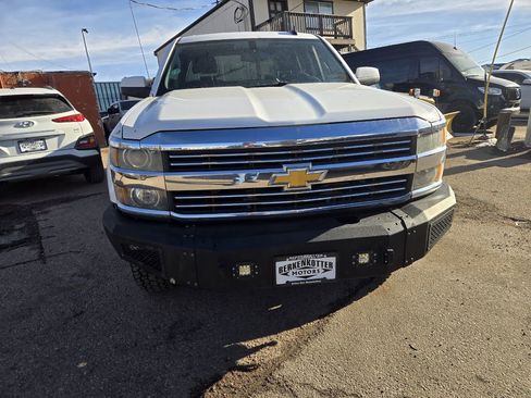 Used 2015 Chevrolet Silverado 2500 LT image 2