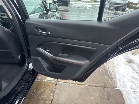 Used 2024 Nissan Altima 2.5 SR image 40