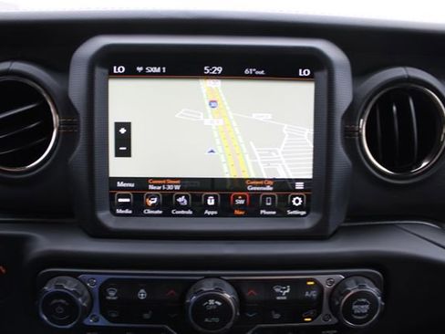 Used 2021 Jeep Wrangler Unlimited Sahara AWD/4WD image 22