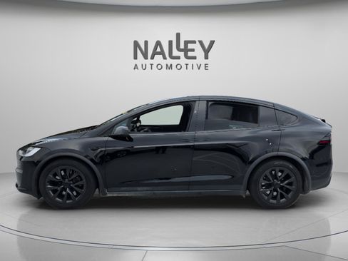 Used 2023 Tesla Model X image 2