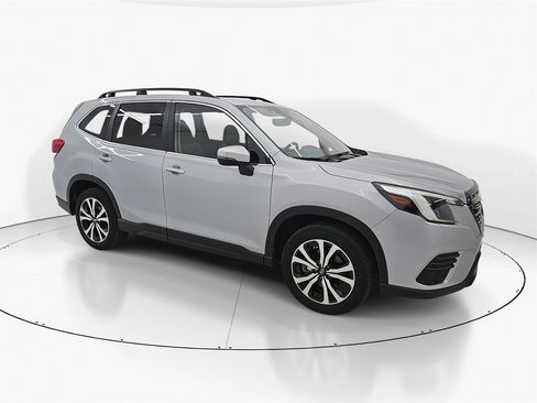 Used 2024 Subaru Forester Limited image 4