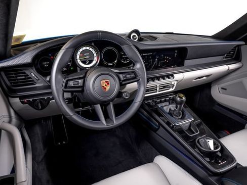 Used 2022 Porsche 911 GT3 RWD image 22