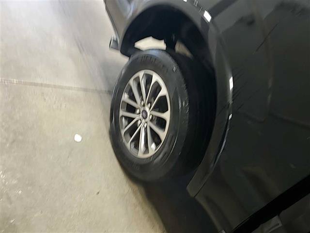 Used 2018 Ford F150 XLT w/ Equipment Group 302A Luxury RWD image 16