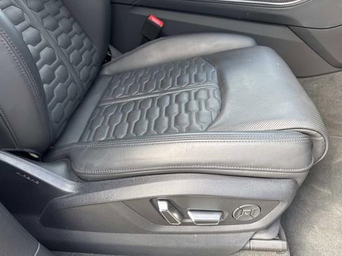 Used 2025 Audi RS Q8 performance image 17