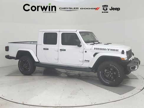 New 2025 Jeep Gladiator Sport image 1