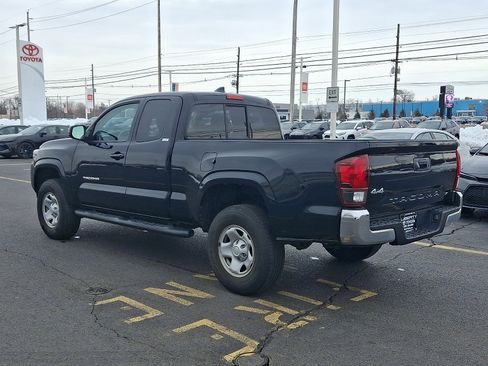 Used 2019 Toyota Tacoma SR5 image 4