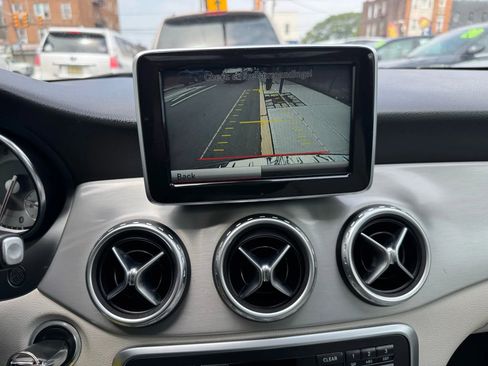 Used 2015 Mercedes-Benz GLA 250 4MATIC image 32