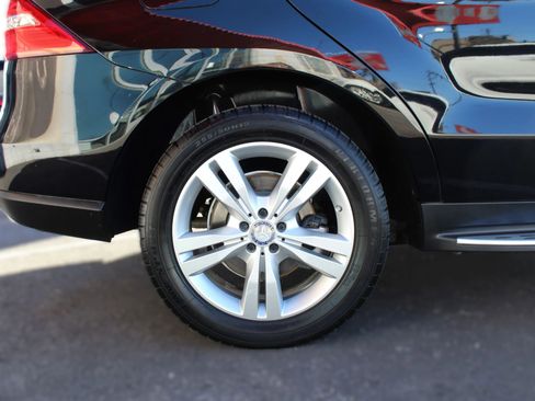 Used 2015 Mercedes-Benz ML 350 ML 350 Sport Utility 4D image 7