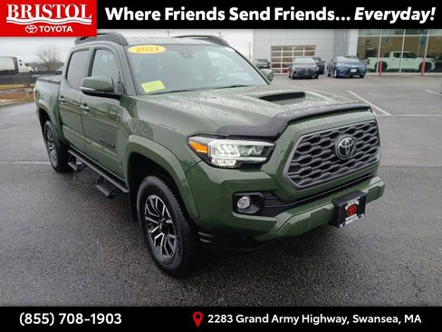 Used 2021 Toyota Tacoma TRD Sport image 1